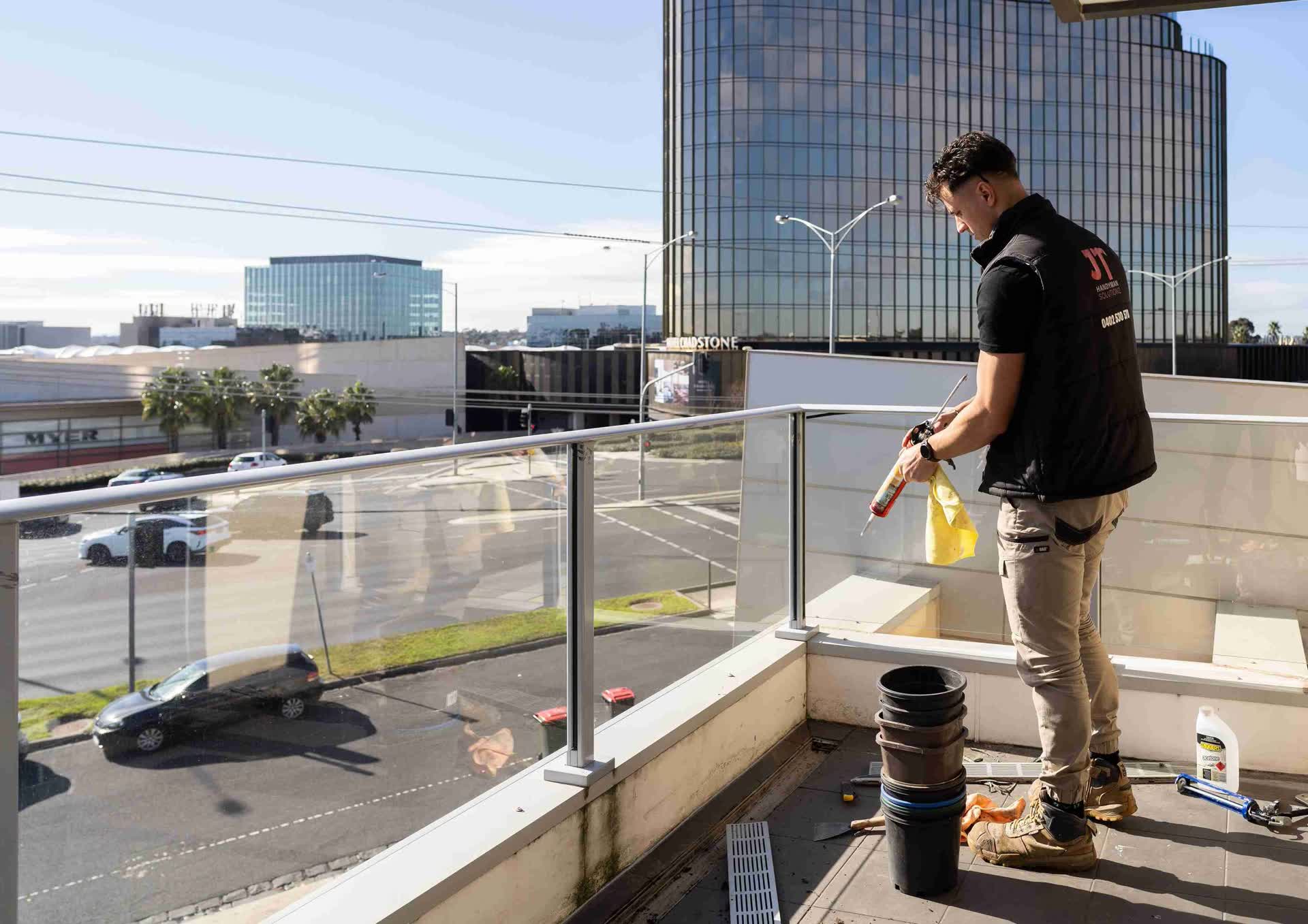 JT Handyman Solutionz craftsman at work